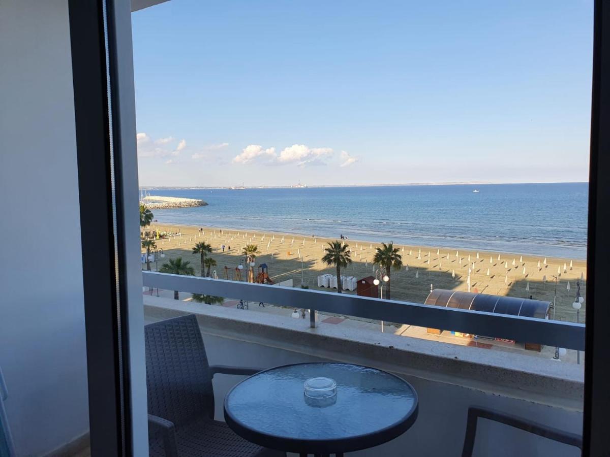 Alex Beach Apartment 33 Larnaca Buitenkant foto