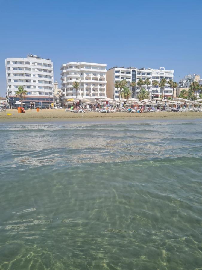 Alex Beach Apartment 33 Larnaca Buitenkant foto