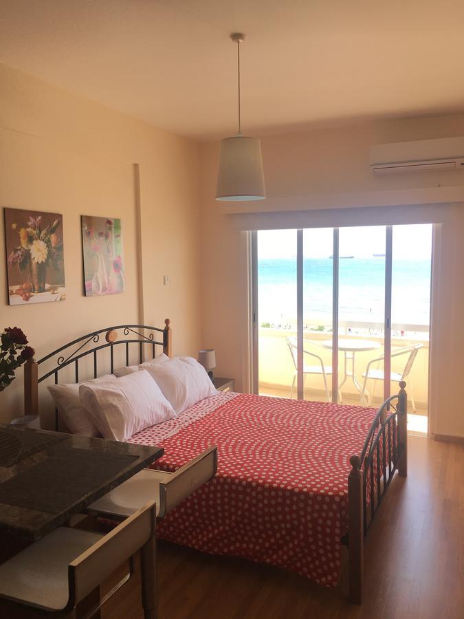 Alex Beach Apartment 33 Larnaca Buitenkant foto