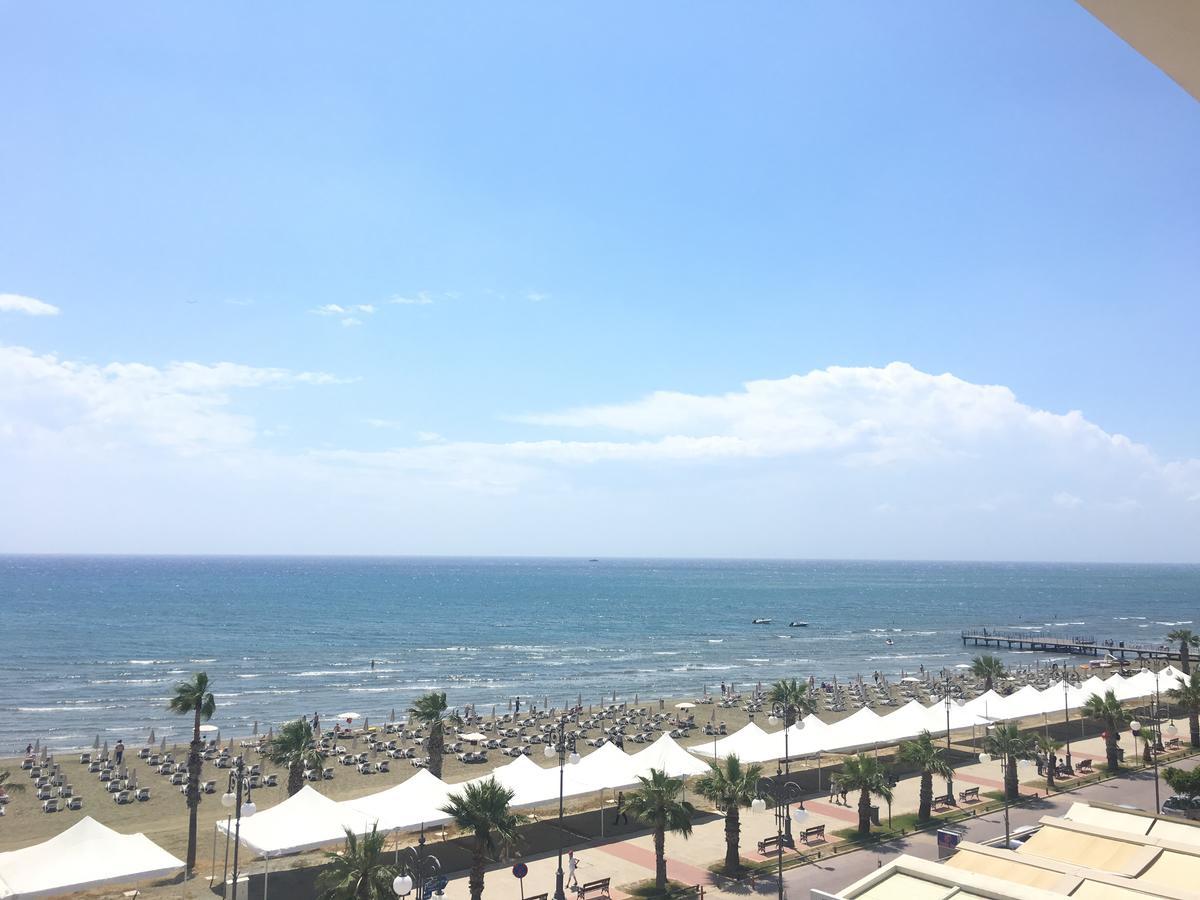 Alex Beach Apartment 33 Larnaca Buitenkant foto