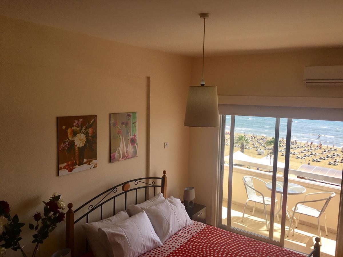 Alex Beach Apartment 33 Larnaca Buitenkant foto